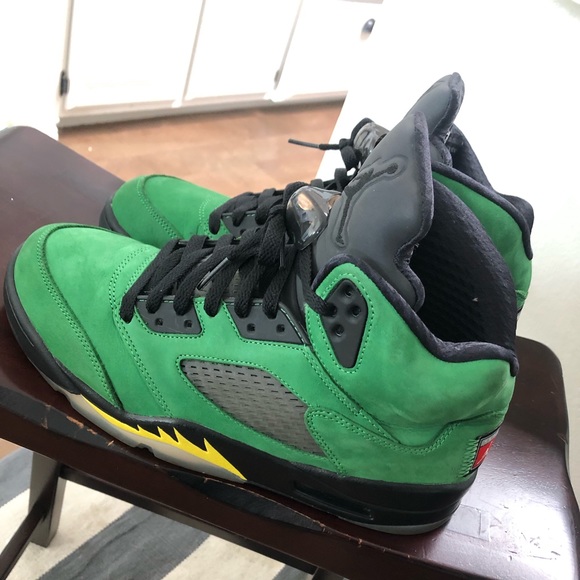 Jordan 5 Oregons - Picture 2 of 3